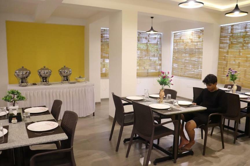Emerald Vista Luxury Suites Pune Eksteriør billede