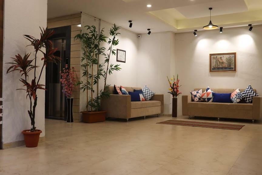 Emerald Vista Luxury Suites Pune Eksteriør billede
