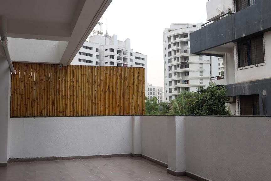 Emerald Vista Luxury Suites Pune Eksteriør billede