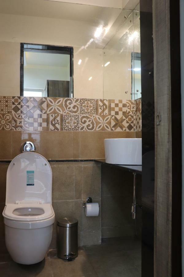 Emerald Vista Luxury Suites Pune Eksteriør billede