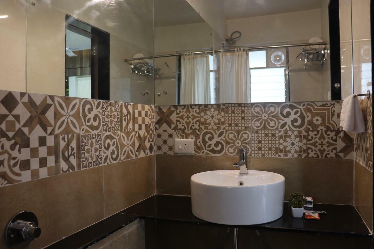 Emerald Vista Luxury Suites Pune Eksteriør billede